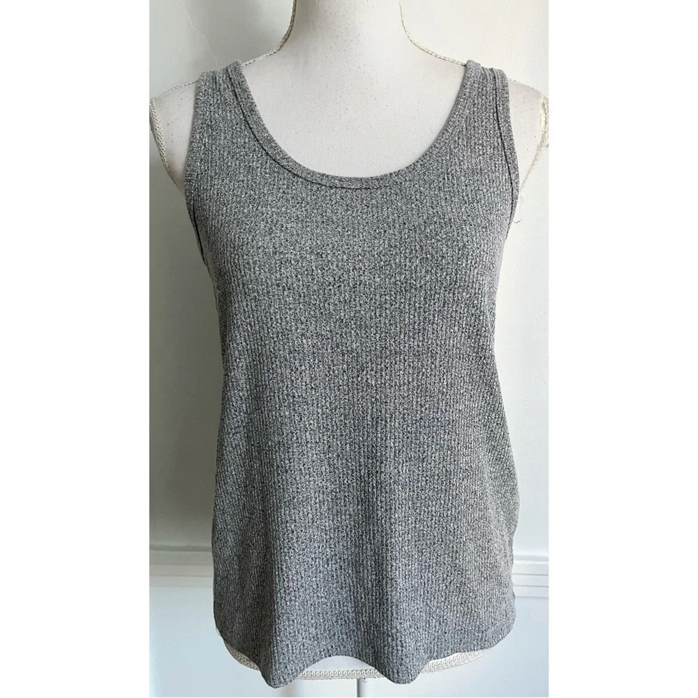 Banana Republic • Heathered Grey Ribbed Tank Top